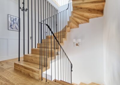 Schody klasyczne, schody dywanowe